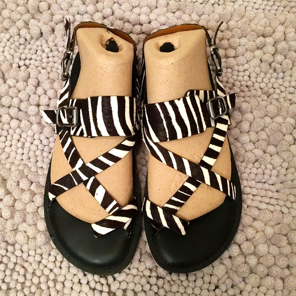 NWT Fidella Leather Sandals - Picture 3 of 8